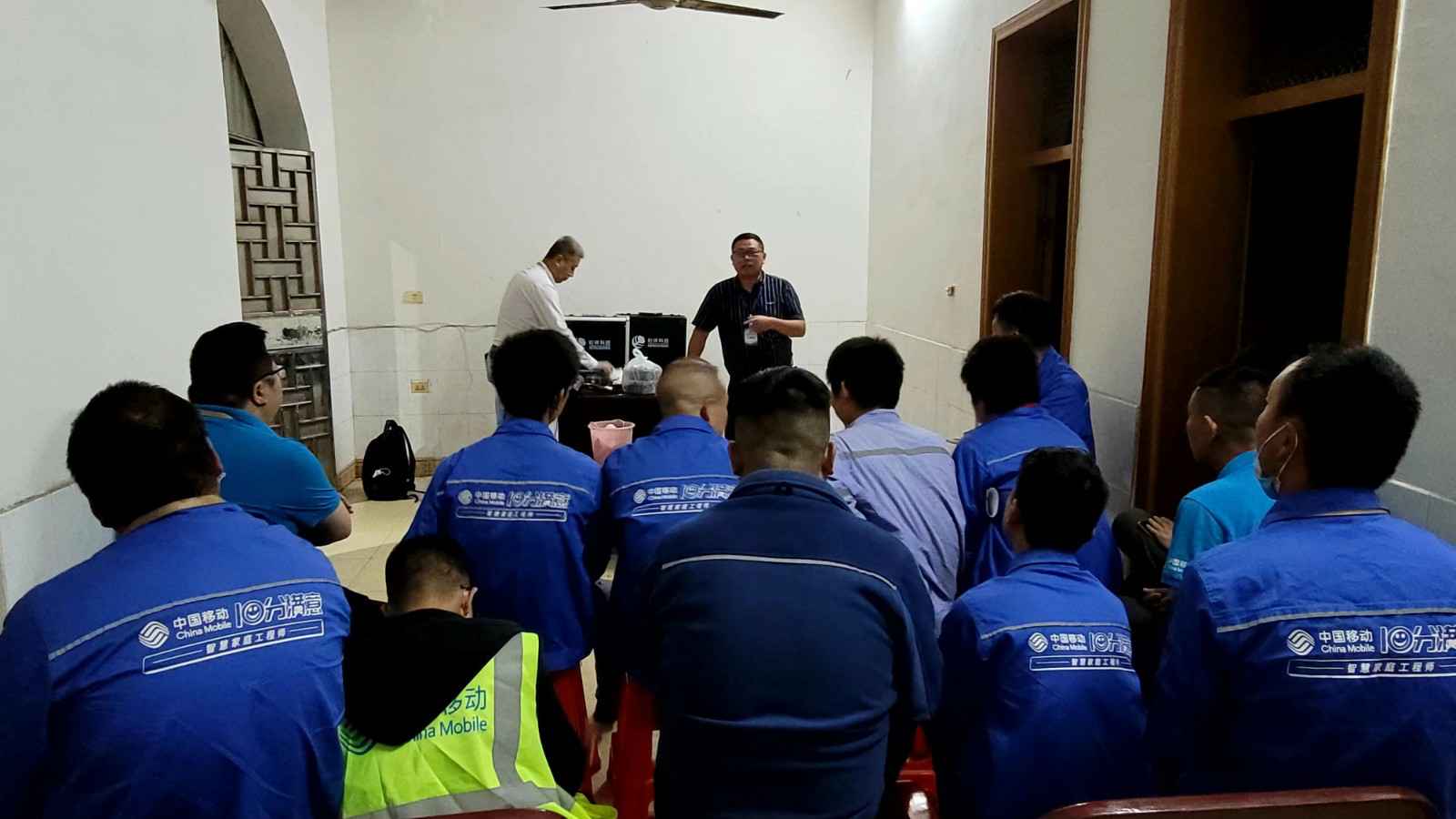 贵阳俊赫社会化媒体营销有限公司为中移铁通有限公司安全用电培训